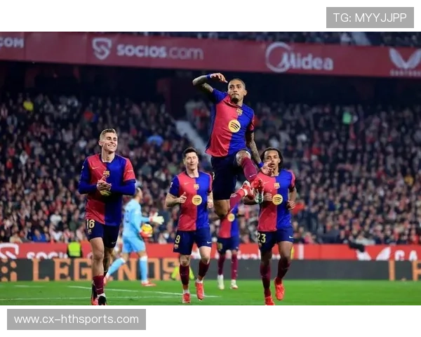 国际米兰反击瞬间前锋低射得手——速度与智慧的完美结合